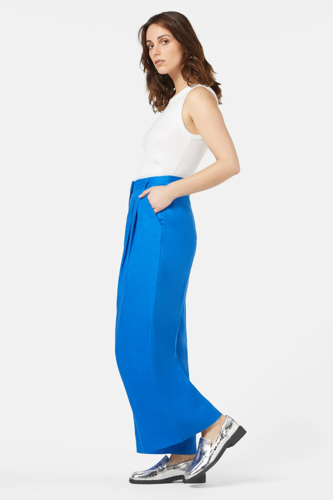 Alison Pant