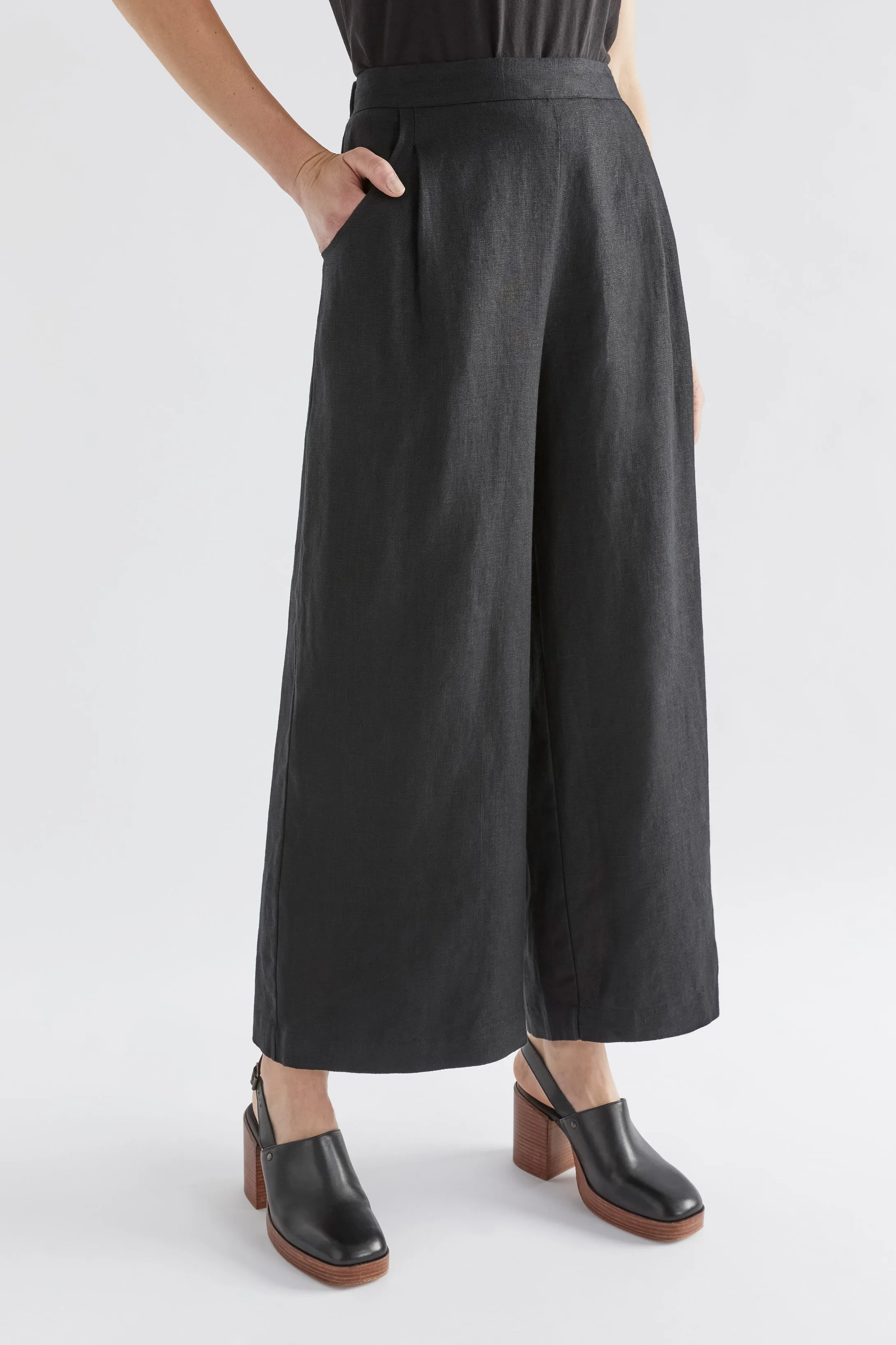 Ilona Pant | Black