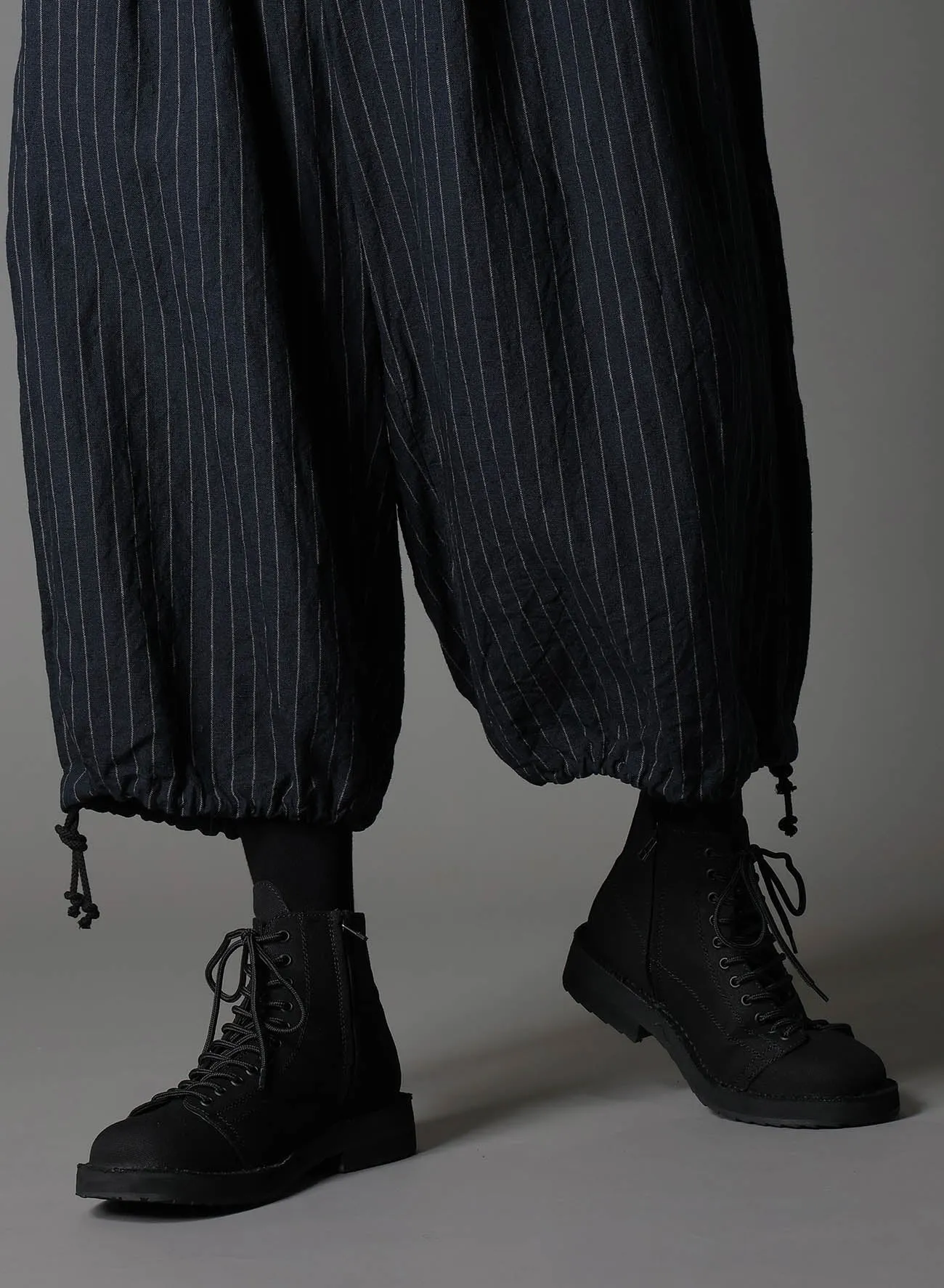 LIGHT DONGGOROS BALLOON PANTS