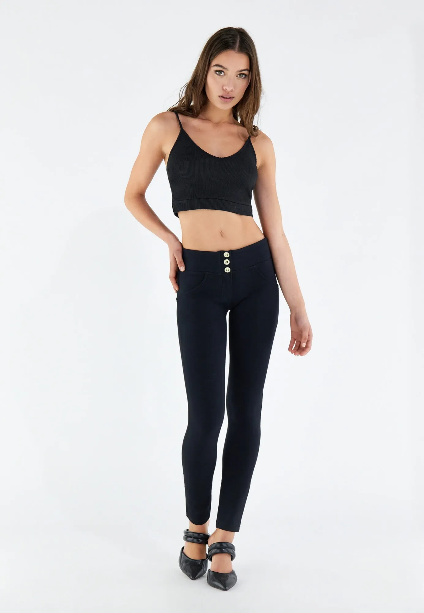 (WRUP1MC001ORG-N) Katoenen Mid Waist WR.UP® met Knoop Sluiting