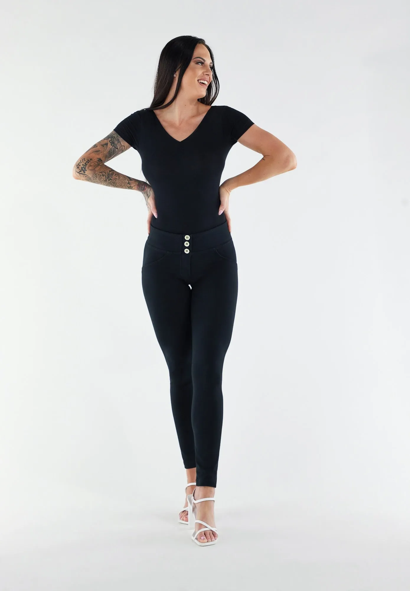 (WRUP1MC001ORG-N) Katoenen Mid Waist WR.UP® met Knoop Sluiting